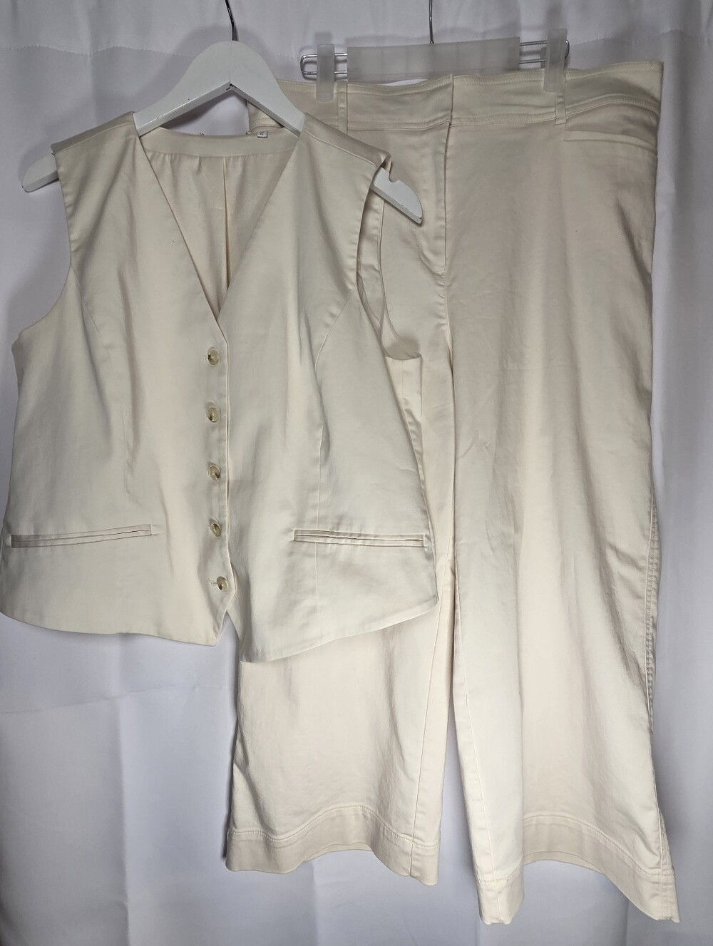 Chico's Cream White 2 Piece Pant Suit Vest & Crop Wide Leg Pants Women's Size 14